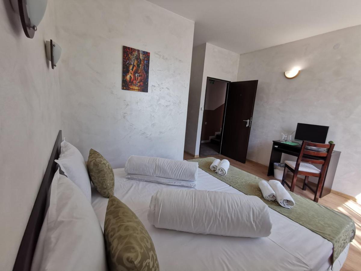 Hotel Swiss Σούμεν Εξωτερικό φωτογραφία