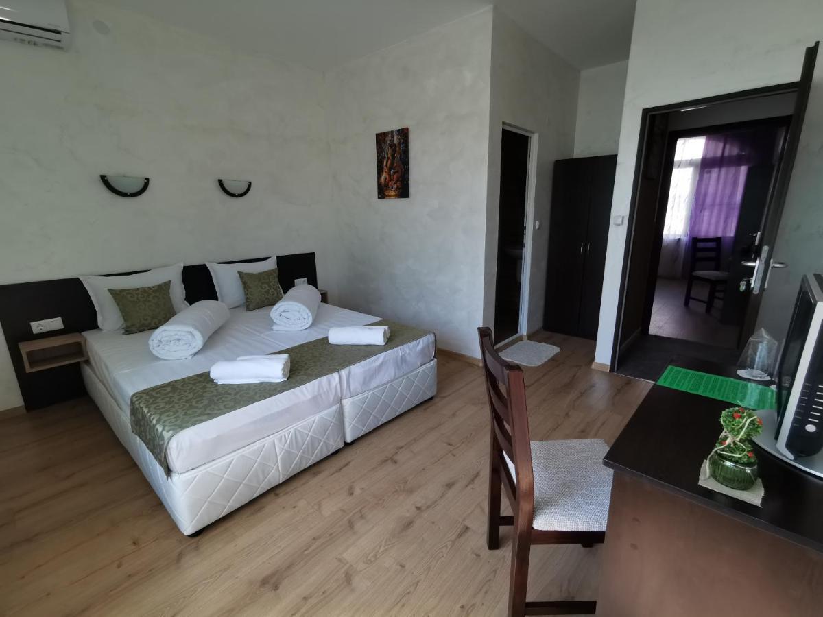 Hotel Swiss Σούμεν Εξωτερικό φωτογραφία